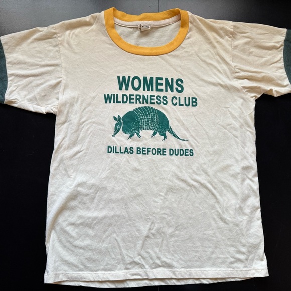 Camp Collection Tops - Camp Collection retro tee L